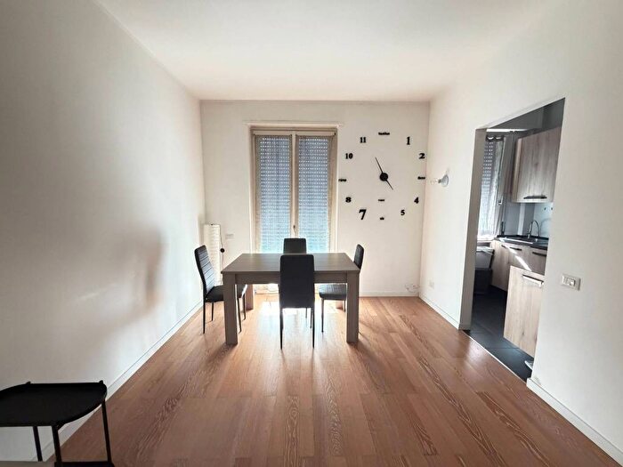 Appartamento bilocale in affitto in Via Breno, Lodi Brenta, Milano