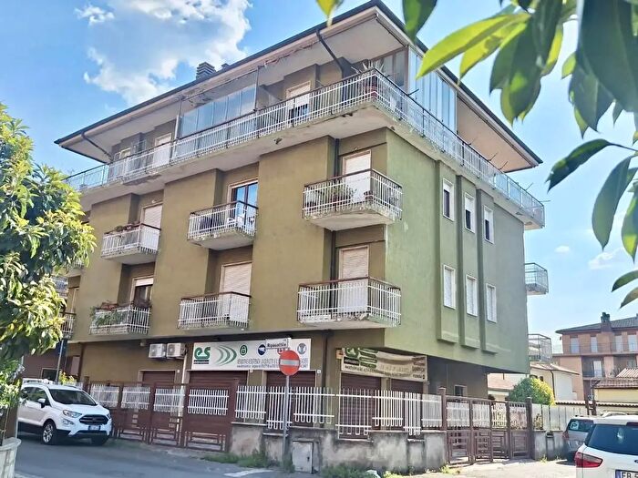 Appartamento quadrilocale in vendita in Via Scandarello, Rieti