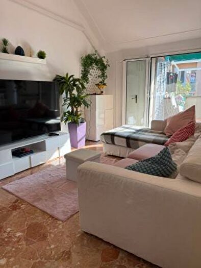 Casa quadrilocale in affitto in Via Silvio Lagustena, San Martino, Genova