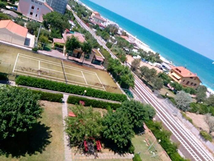 Appartamento trilocale in affitto in Via Litoranea, Marotta, Mondolfo