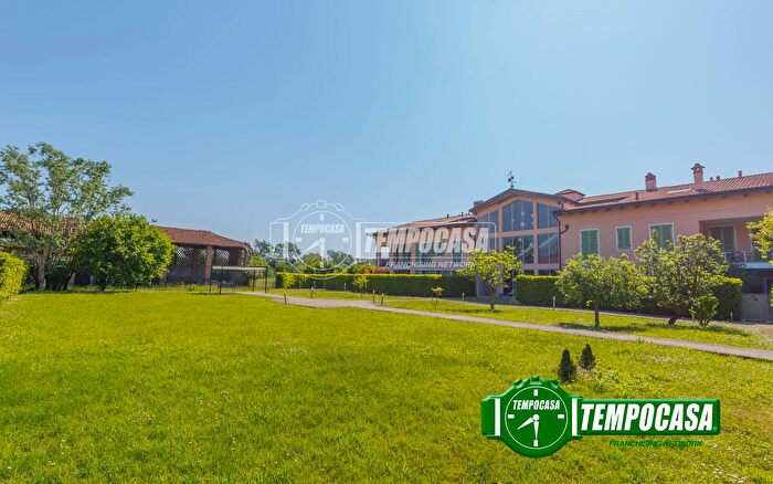 Appartamento trilocale in vendita in Via Giuseppe Verdi, Gaggiano