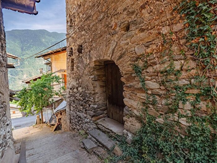 Casa trilocale in vendita in Cels Rif Snc, Exilles