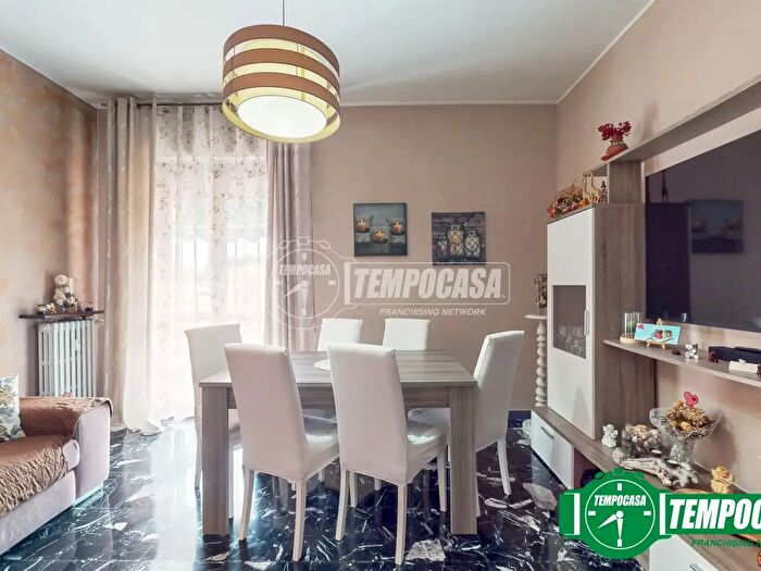 Appartamento con 5 locali in vendita in Via Trento, Novi Ligure