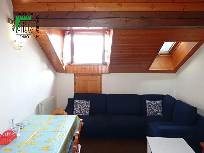 Appartamento quadrilocale in vendita in Malè Via Novembre, Male