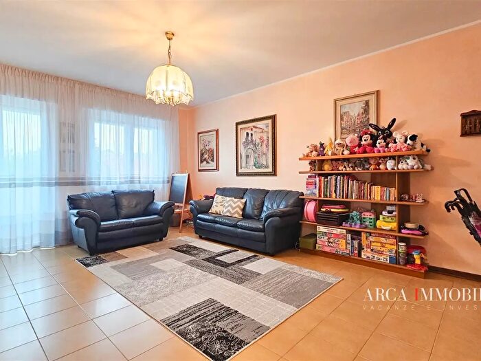 Appartamento con 5 locali in vendita in Via Pio La Torre, Jesolo