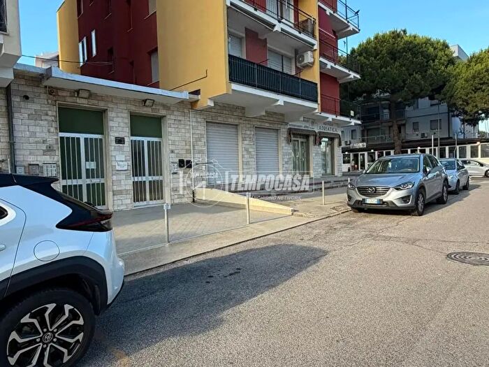 Appartamento bilocale in vendita in Via Bassano del Grappa, Comacchio