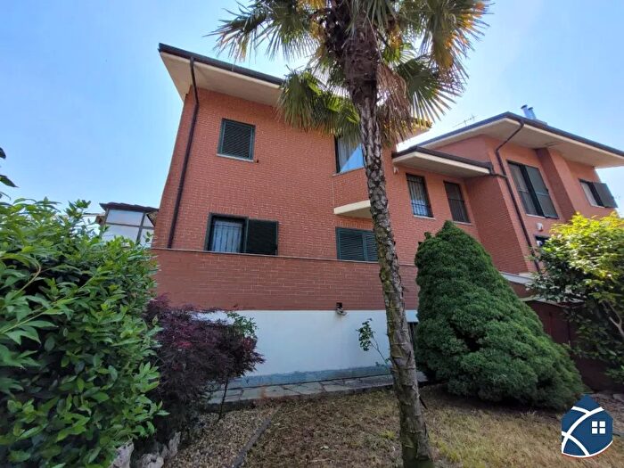 Casa con 5 locali in vendita in Volvera Via Don Amilcare Merlo, Volvera