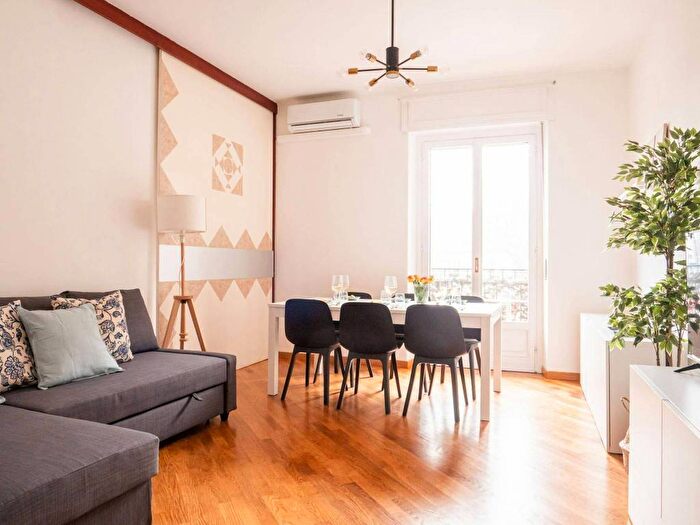 Appartamento trilocale in affitto in Piazzale Carlo Maciachini, Dergano, Milano