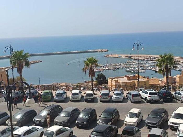 Appartamento trilocale in vendita in Via Incisa, Sciacca