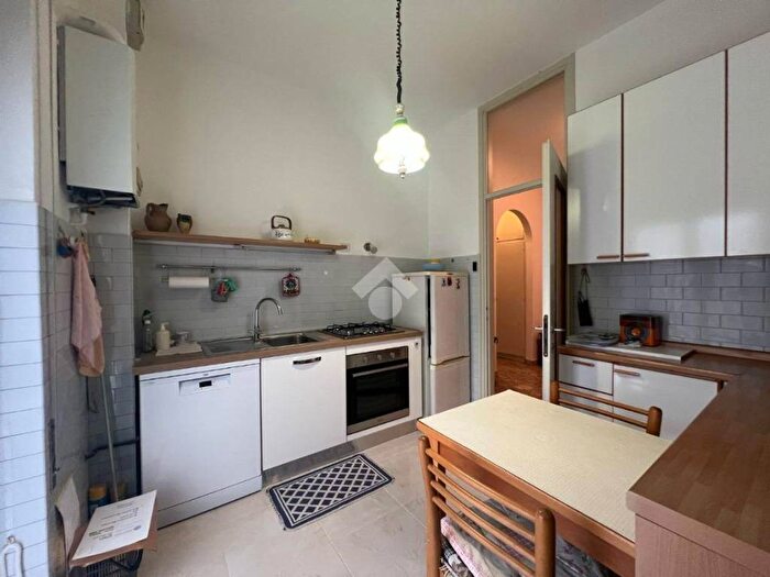 Appartamento bilocale in affitto in Via Luigi Camozzi, Monte Olimpino, Como