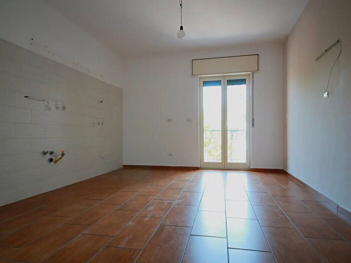 Appartamento trilocale in affitto in Via Segaetano, Quarto