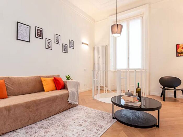Appartamento bilocale in affitto in Via Vivaio, Palestro, Milano