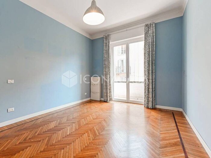 Appartamento trilocale in affitto in Via Giuseppe Ripamonti, Bocconi, Milano