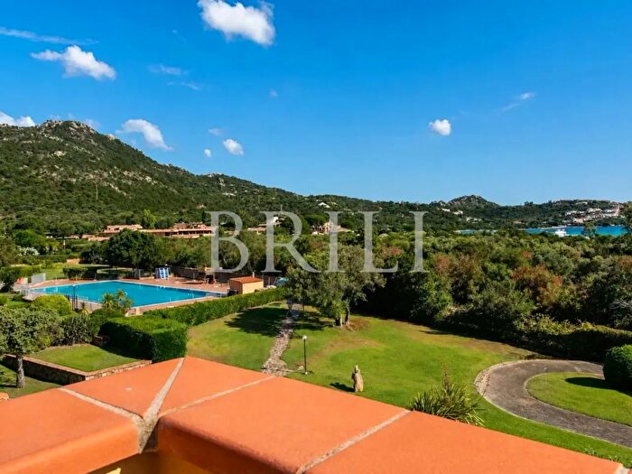 Appartamento trilocale in vendita in Via Marinella, Olbia