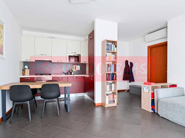 Appartamento bilocale in affitto in Via Monte Cervino, Seriate