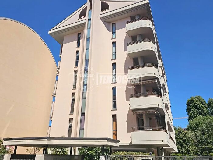 Appartamento bilocale in vendita in Via Gradisca, Baranzate