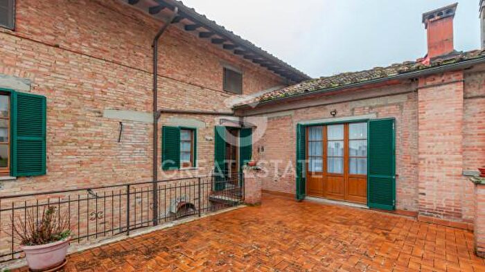 Appartamento con 6 locali in vendita in Via San Sebastiano, Cetona