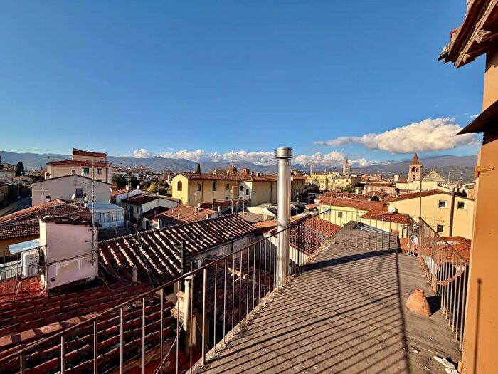 Appartamento con 5 locali in vendita in Pistoia