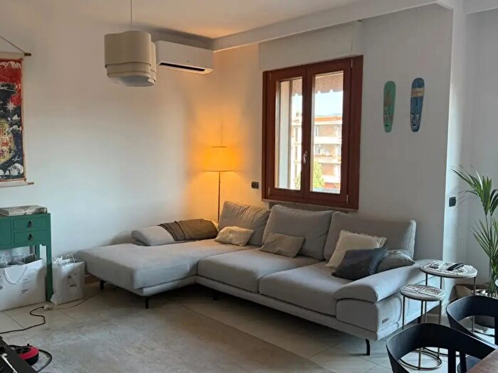 Appartamento quadrilocale in affitto in Via Kyoto, Firenze