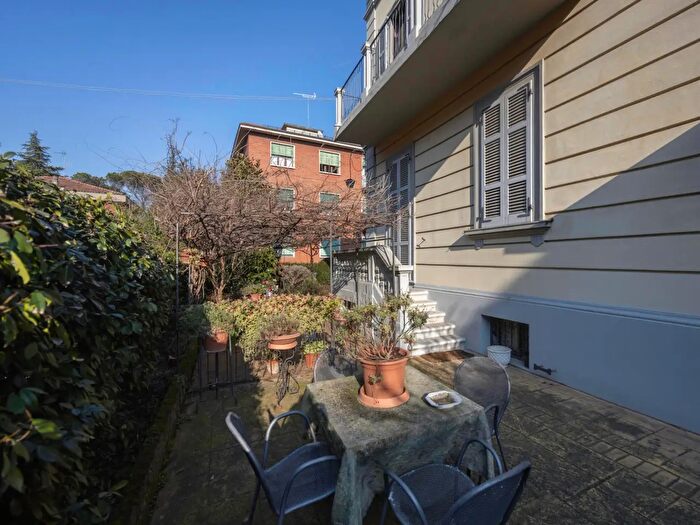 Appartamento quadrilocale in vendita in Via Toscana, Bologna