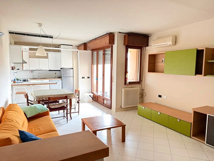 Appartamento quadrilocale in affitto in Sarzana