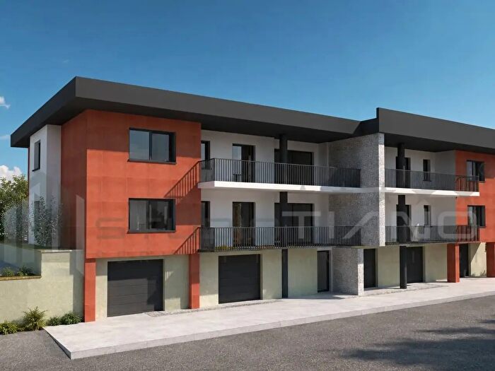 Appartamento con 5 locali in vendita in Via Campania Snc, Rende