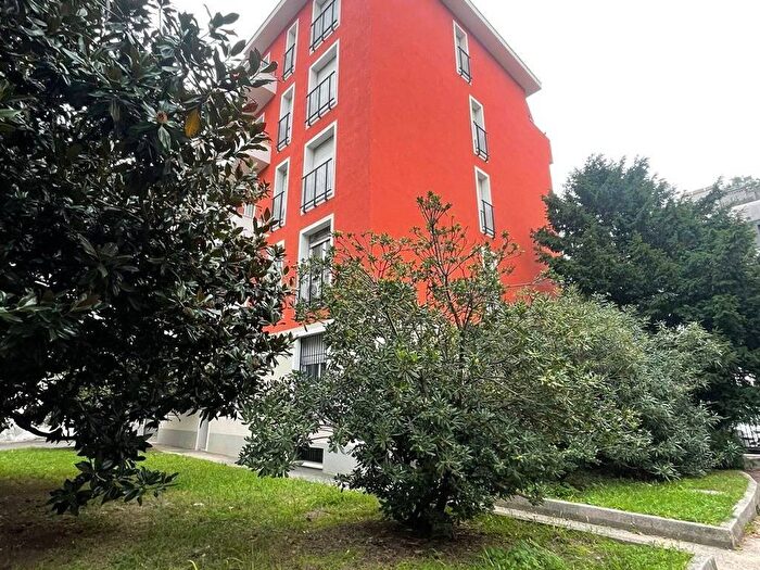 Appartamento quadrilocale in affitto in Via A Maffei, Montenero, Milano