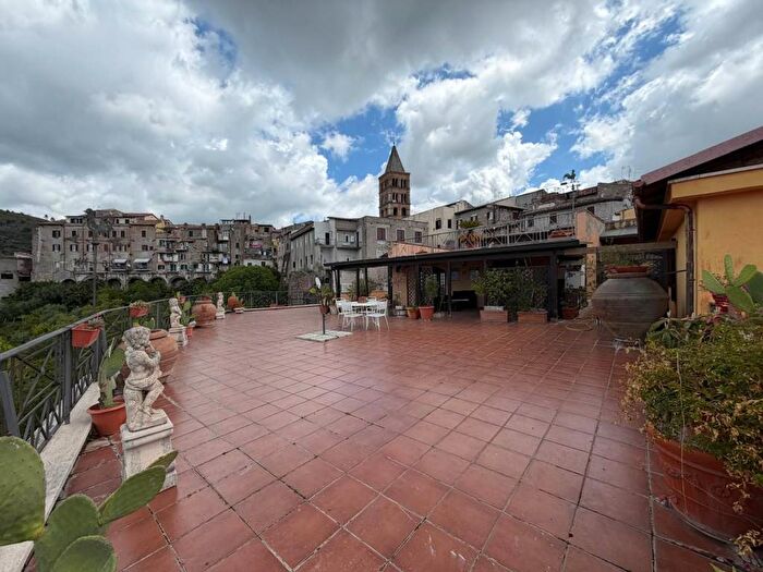 Appartamento quadrilocale in affitto in Via del Colle, Centro Storico, Tivoli