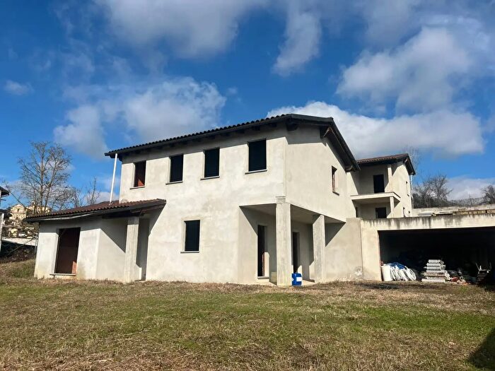 Casa con 5 locali in vendita in Ottiglio Via Roma, Ottiglio