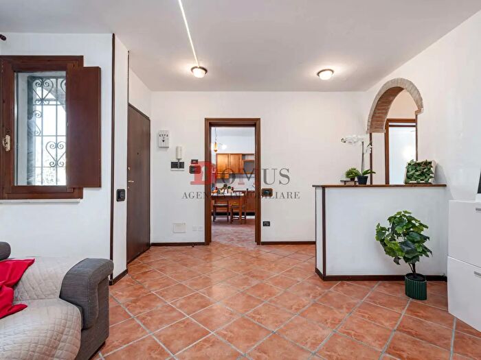 Appartamento trilocale in vendita in Via Fogazzaro, Reggio Emilia