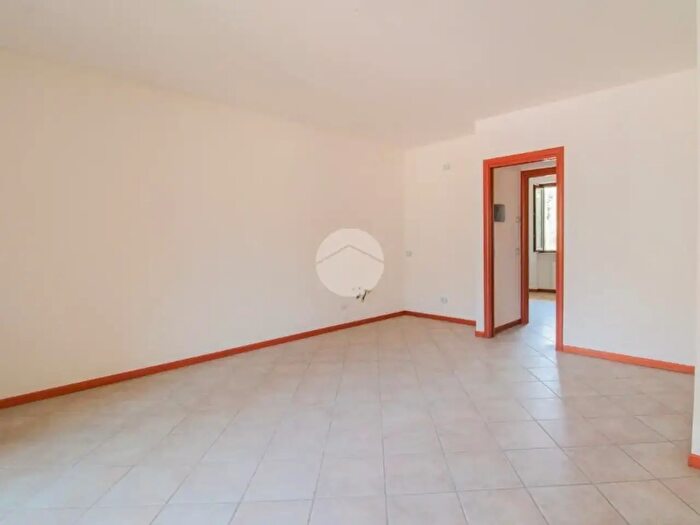 Appartamento trilocale in vendita in Via Lungolago Giuseppe Zanardelli, Toscolano Maderno
