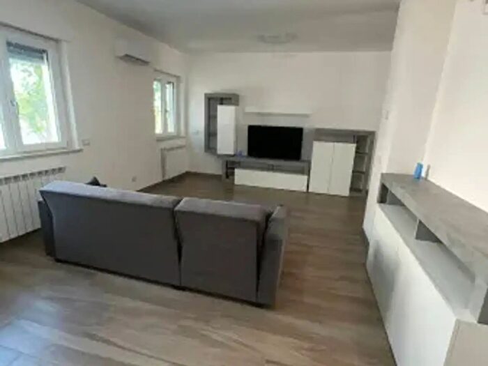 Appartamento quadrilocale in affitto in Via Giovanni da Verrazzano, Catanzaro