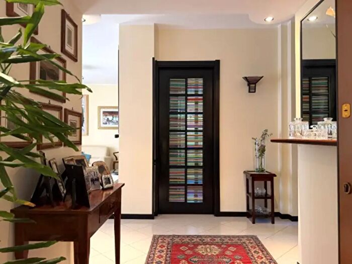 Appartamento con 6 locali in vendita in Via delle Begonie, Ascoli Piceno