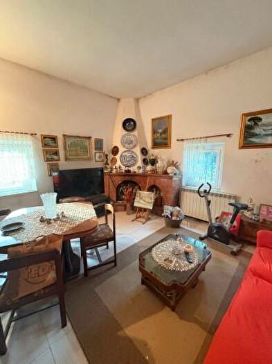 Casa con 6 locali in vendita in Vado Ligure