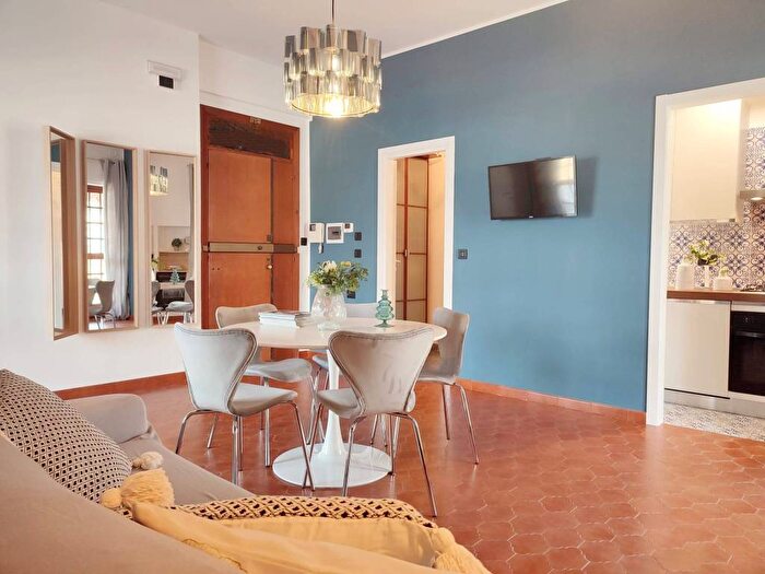 Appartamento trilocale in affitto in Via Alessandro Manzoni, Centro, Grottammare