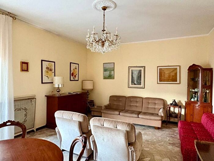 Appartamento quadrilocale in affitto in Borgo Rovereto Piscina, Alessandria