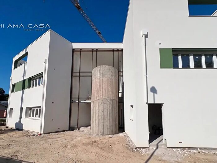 Appartamento quadrilocale in vendita in Via dei Tigli, Pesaro