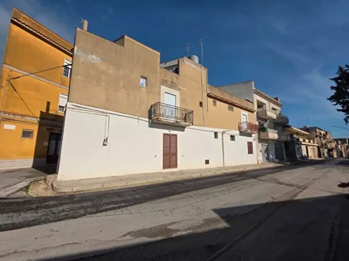 Appartamento quadrilocale in vendita in Via Fabio Filzi, Castelvetrano