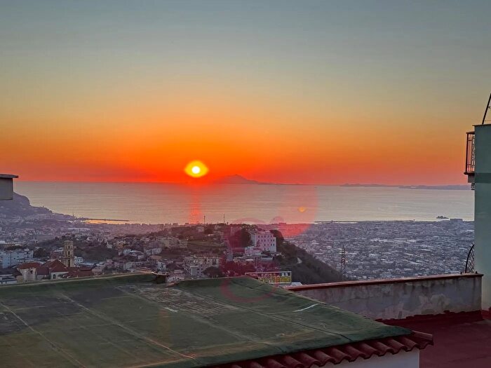 Appartamento con 7 locali in vendita in Via Casa Sorrentino, Lettere