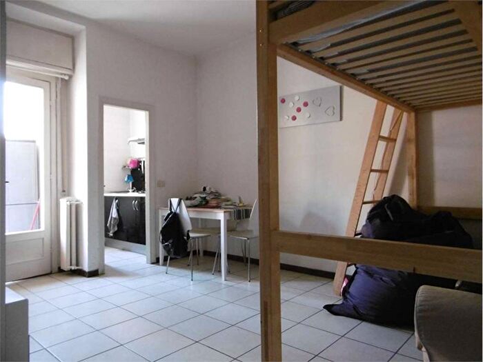 Appartamento monolocale in affitto in piazza Insubria, Martini Insubria, Milano