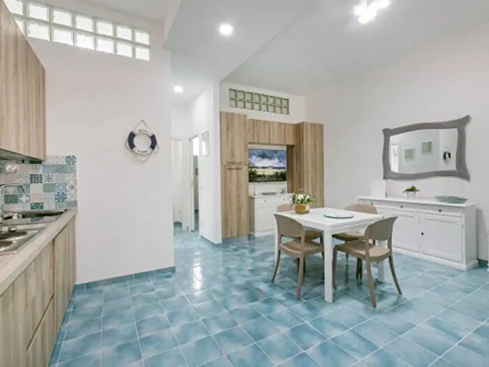 Appartamento trilocale in vendita in Viale Regina Elena, San Felice Circeo