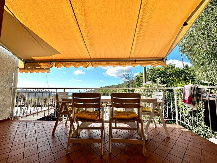 Casa quadrilocale in vendita in Via San Benedetto, Diano Arentino