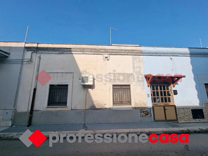 Appartamento bilocale in vendita in Via Luigi Settembrini, Taranto