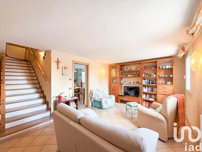 Casa con 6 locali in vendita in Via Roma, Villafranca Padovana