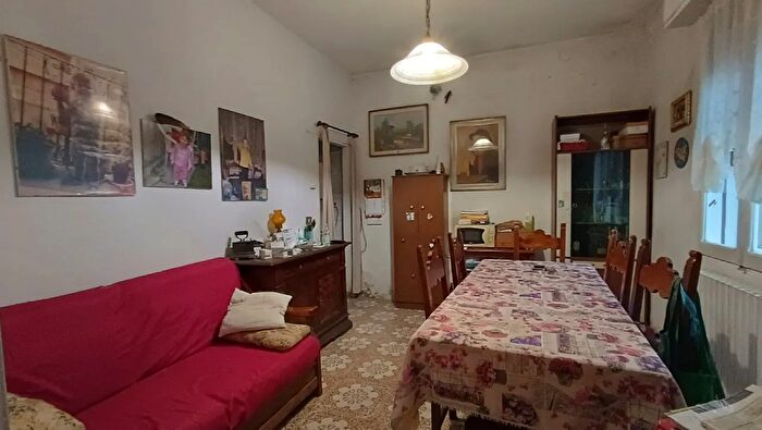 Casa con 6 locali in vendita in Via Gherardi, Jolanda Di Savoia