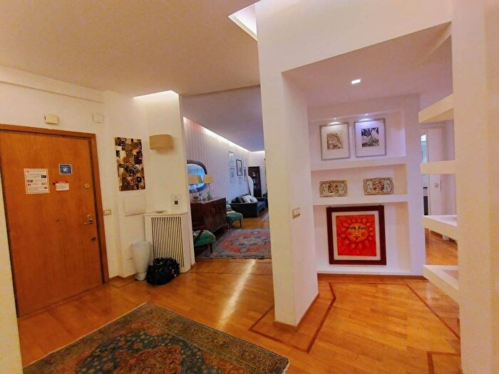 Appartamento quadrilocale in affitto in Via di Donna Olimpia, Monteverde Nuovo, Roma