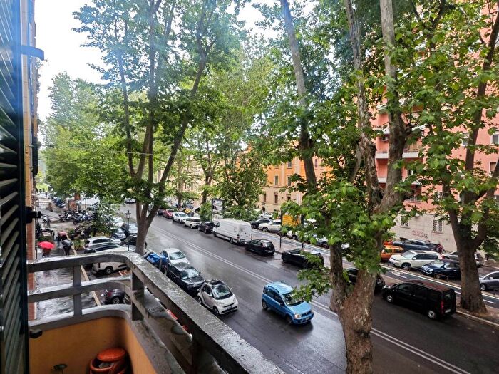 Appartamento bilocale in affitto in Viale Angelico, Mazzini Delle Vittorie, Roma