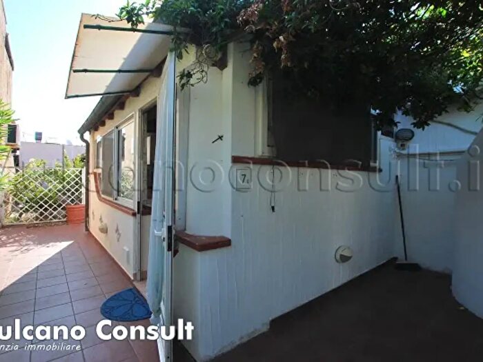 Appartamento bilocale in vendita in Via dei Villini, Lipari