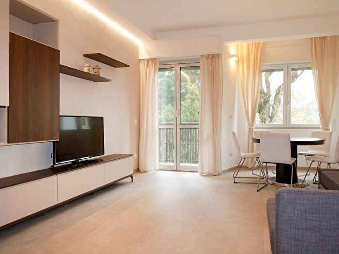 Appartamento bilocale in affitto in Via Cascina Corba, Lorenteggio, Milano