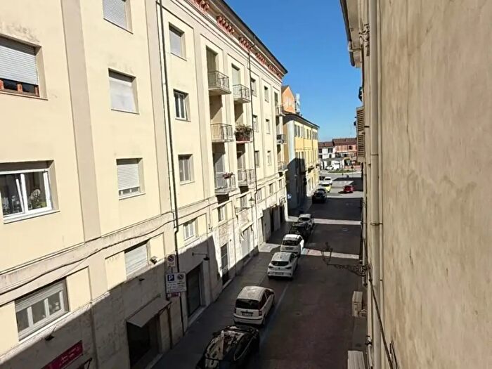 Appartamento trilocale in vendita in Via dei Fiori, Casale Monferrato